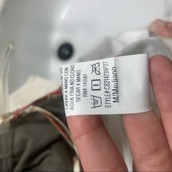 Floral flowy tank top - Picture 8 of 9